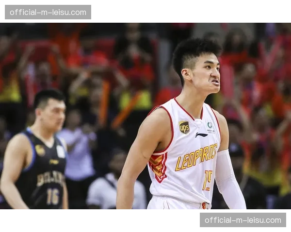 新疆队后卫于德豪：控制节奏与寻找快攻机会的平衡之道